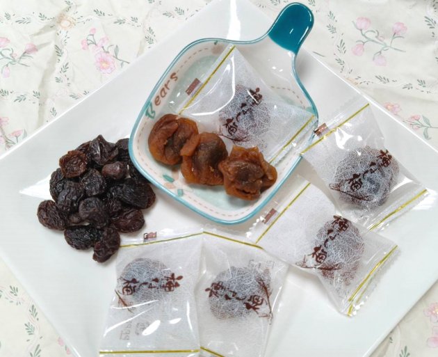 日式梅肉夾葡萄